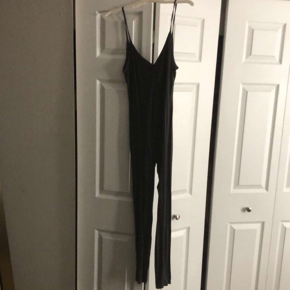 Fashionnova gray jump suit. Low back. Cotton stretch.
